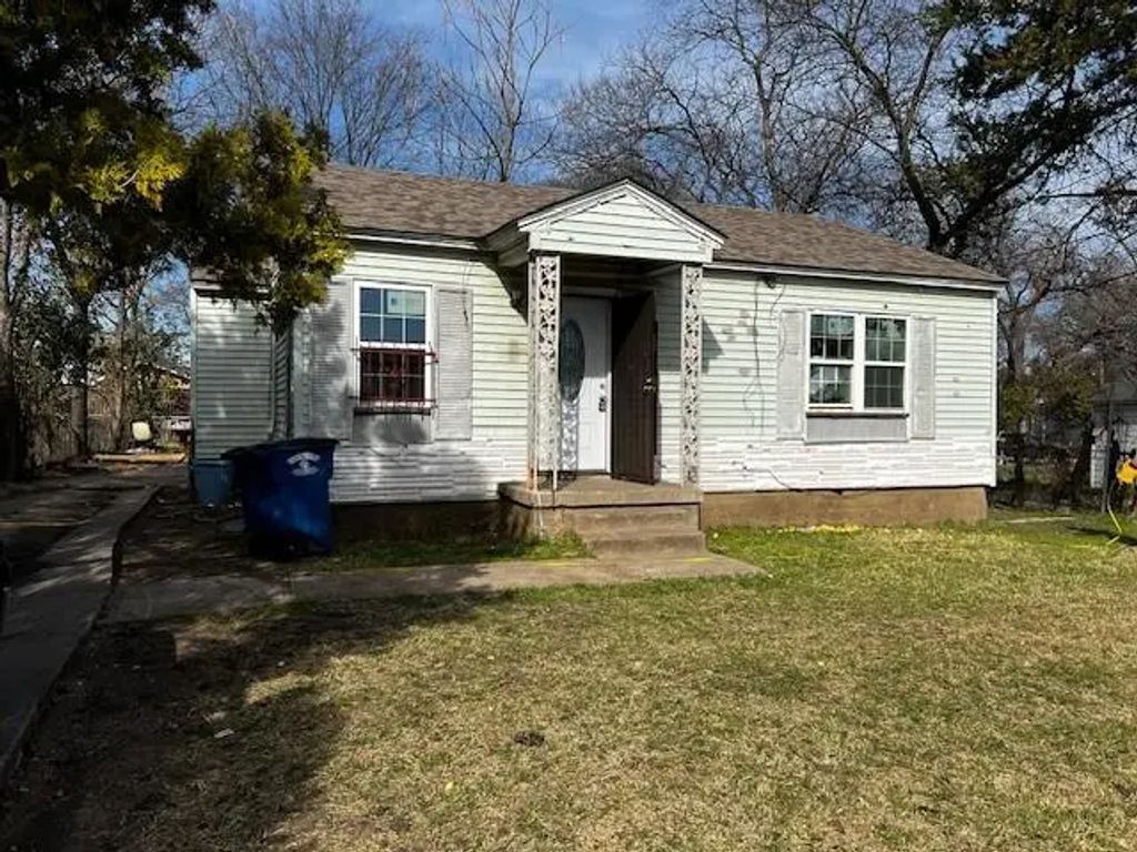 2323 Deer Path Drive, Dallas