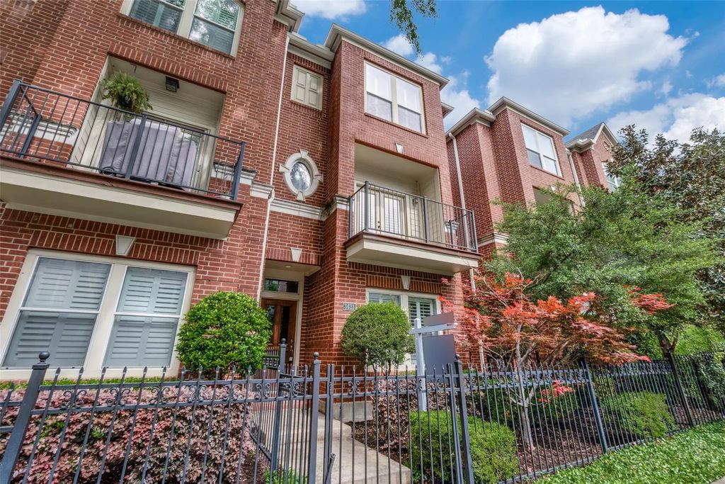 3431 Howell Street, Dallas