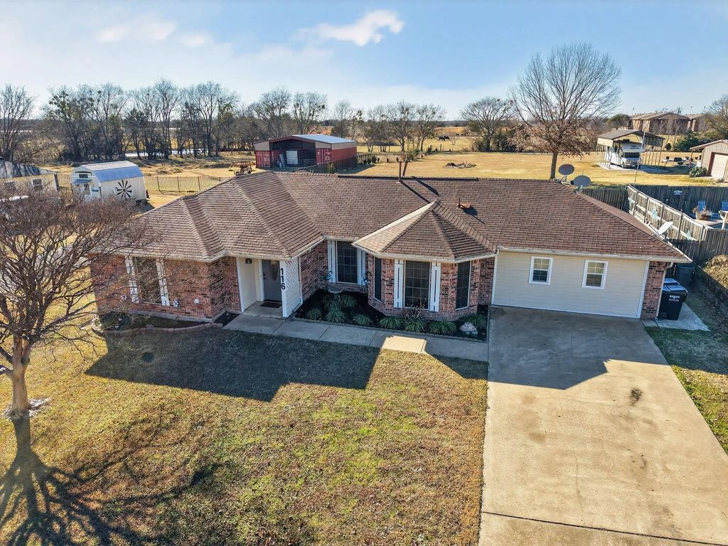 116 Curtis Lane, Quinlan