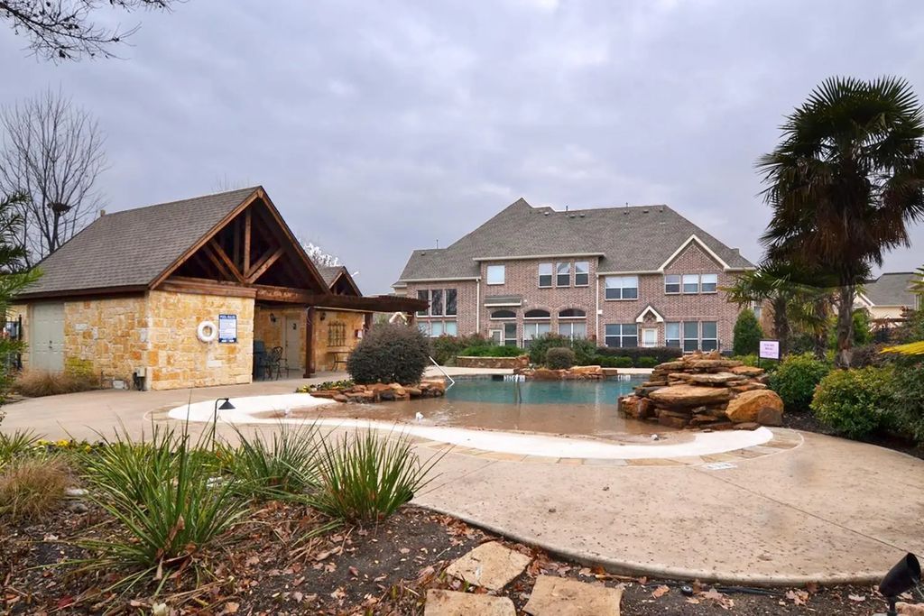 2974 Florence Way 2103, Lewisville