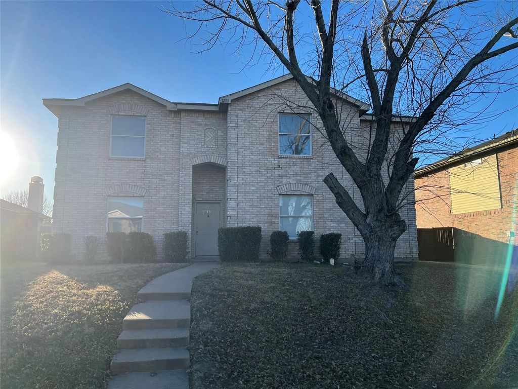 1253 Highview Drive, Cedar Hill