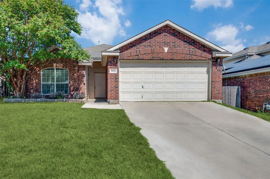 5608 Seafield Lane, Fort Worth