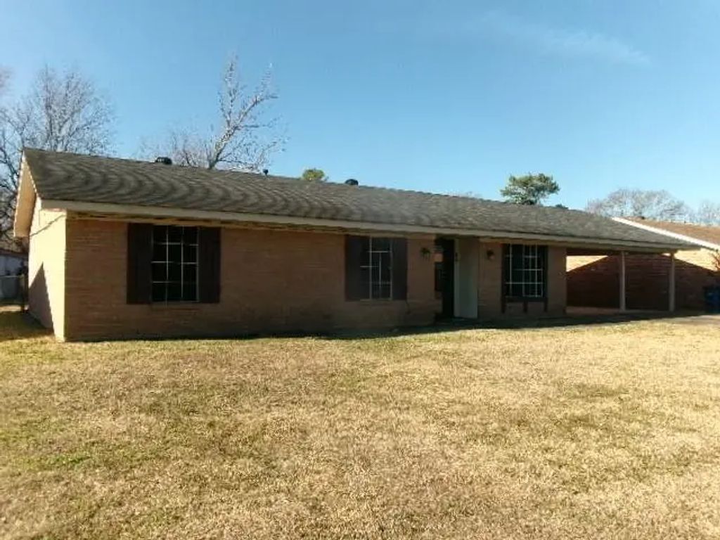 627 Woodmere Drive, Shreveport