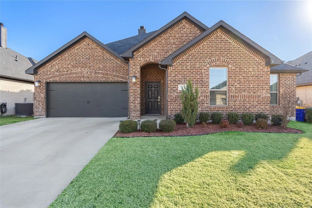 712 Hackamore Street, White Settlement