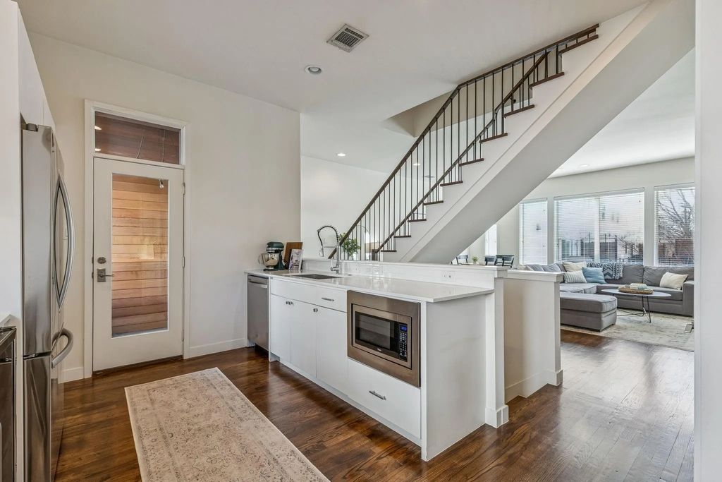 4976 Flitwick Court, Dallas