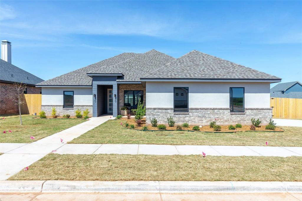 3310 Birdie, Abilene