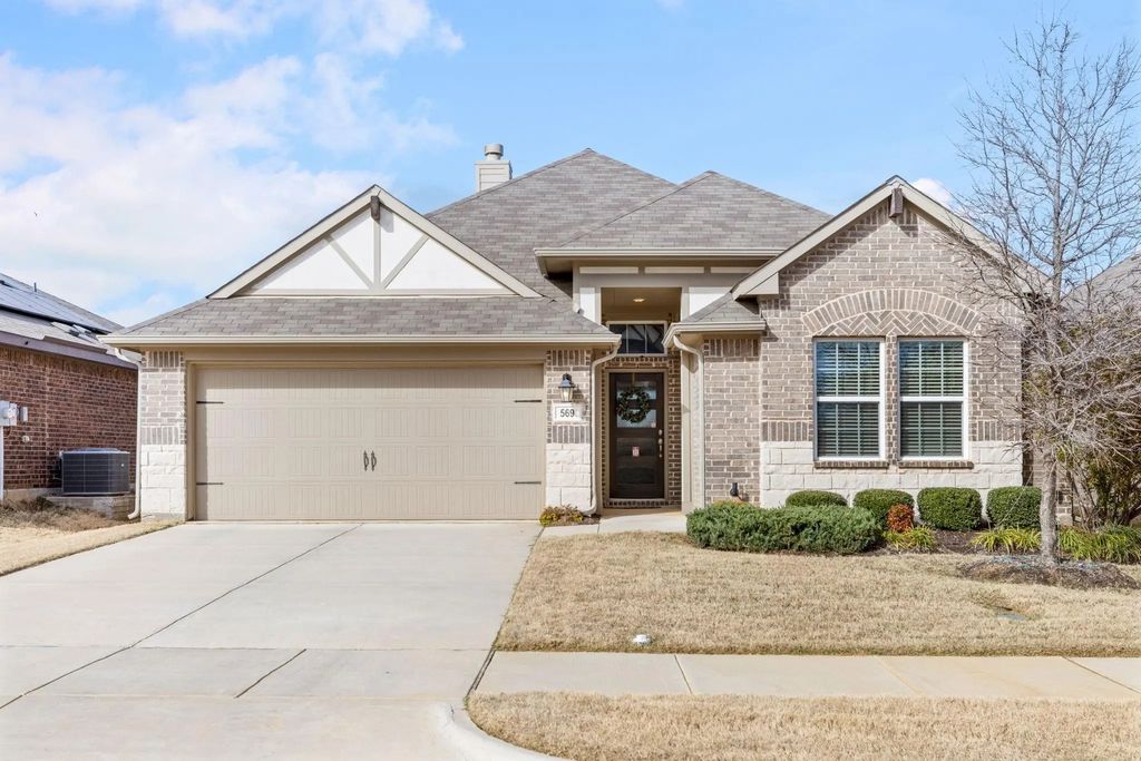 569 Val Verde Street, Aubrey