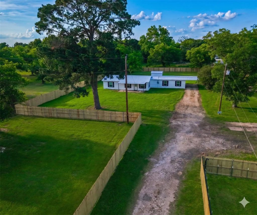 444 Lcr 466, Mexia