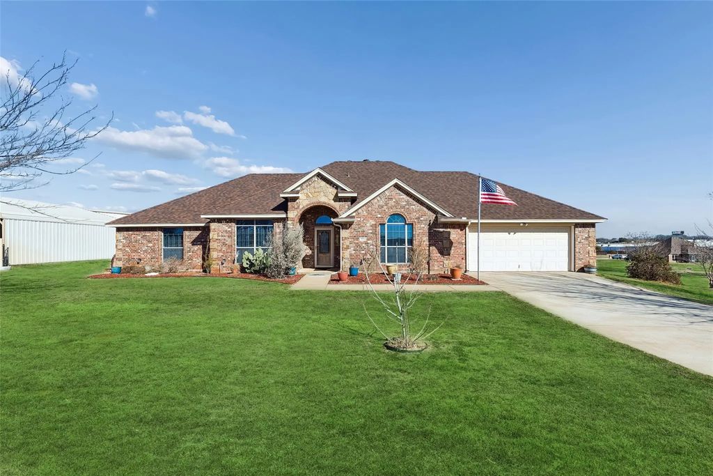 108 Falcons Eye Court, Weatherford