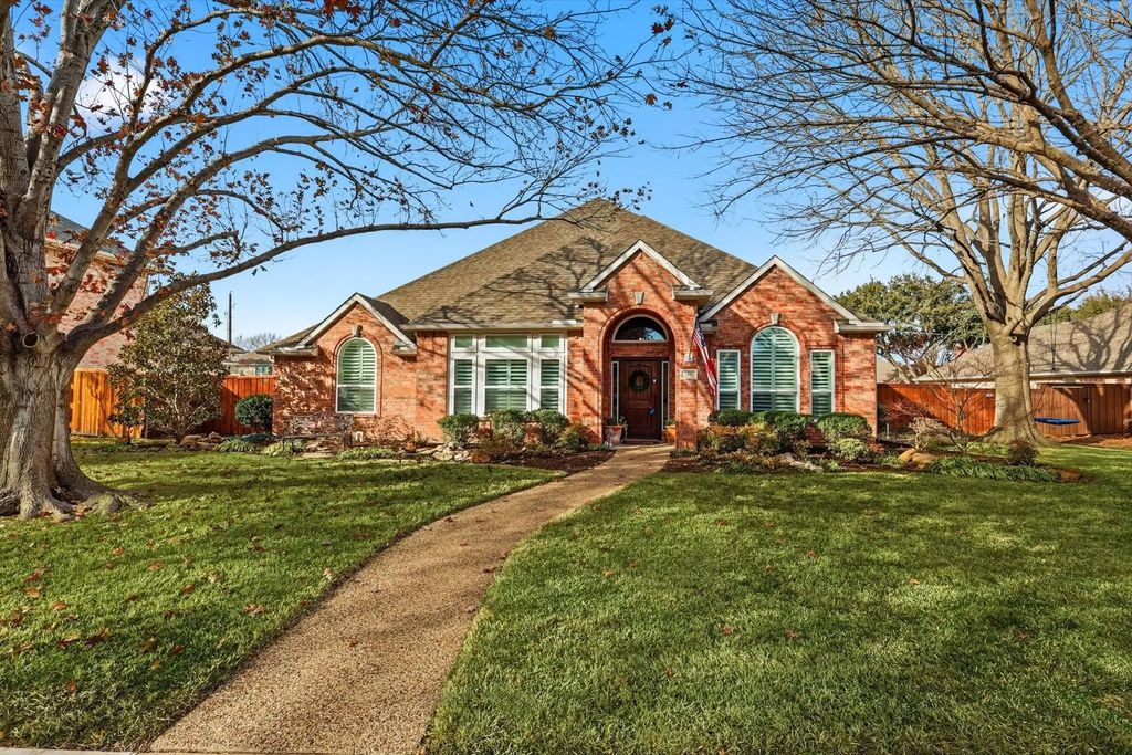 340 Park Valley Drive, Coppell