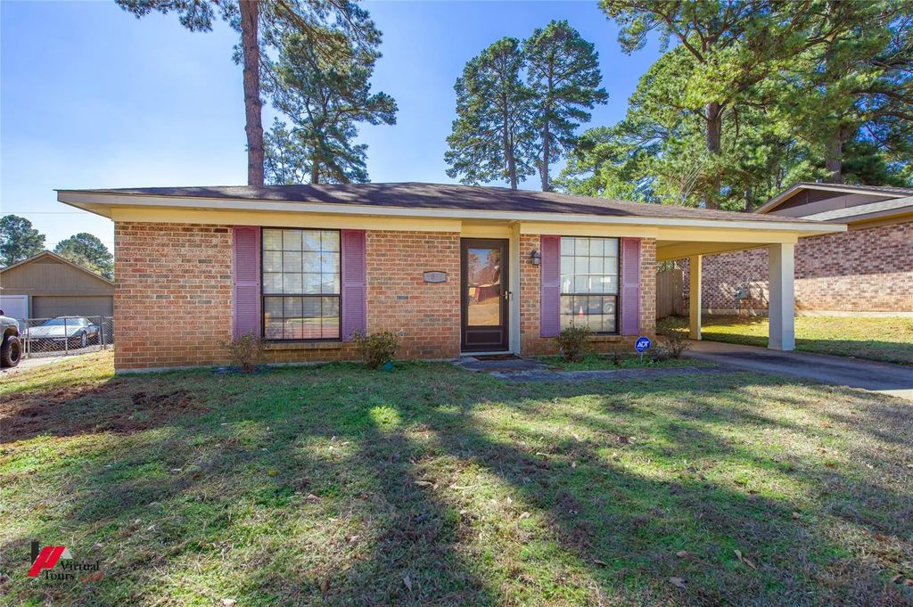 9035 Lone Oak Drive, Shreveport