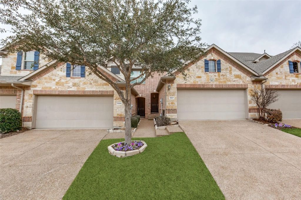 1907 Osprey Lane, Garland