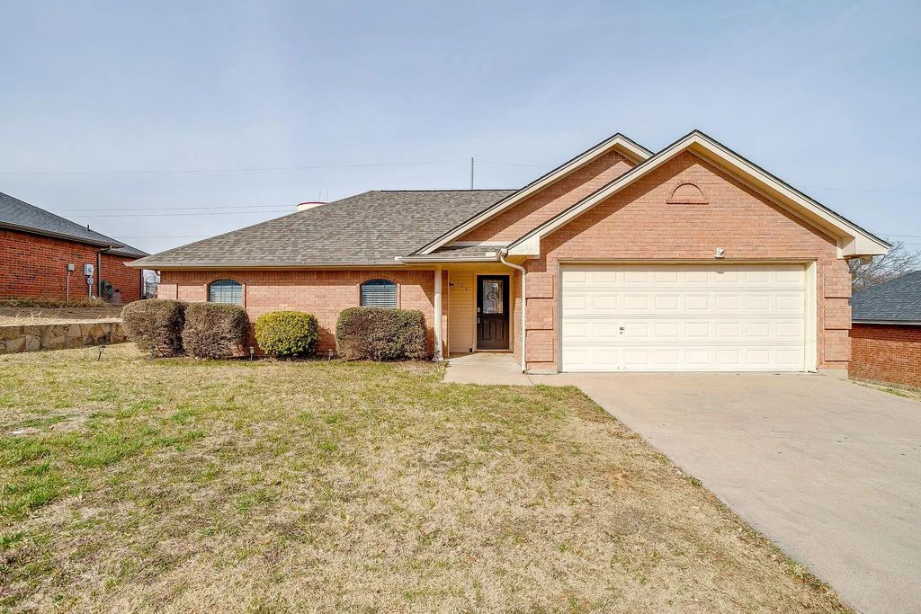 109 Paula Drive, Joshua