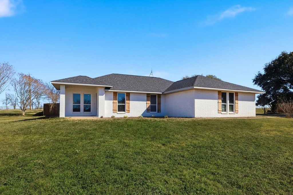 101 S Haven Place, Waxahachie