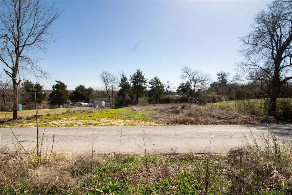 6040 & 6042 Kemrock Drive, Dallas