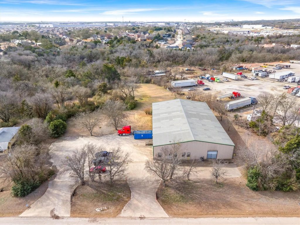 1420 Dowdy Ferry Road, Hutchins