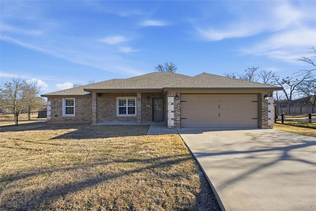 37 Buckskin Loop, Morgans Point Resort