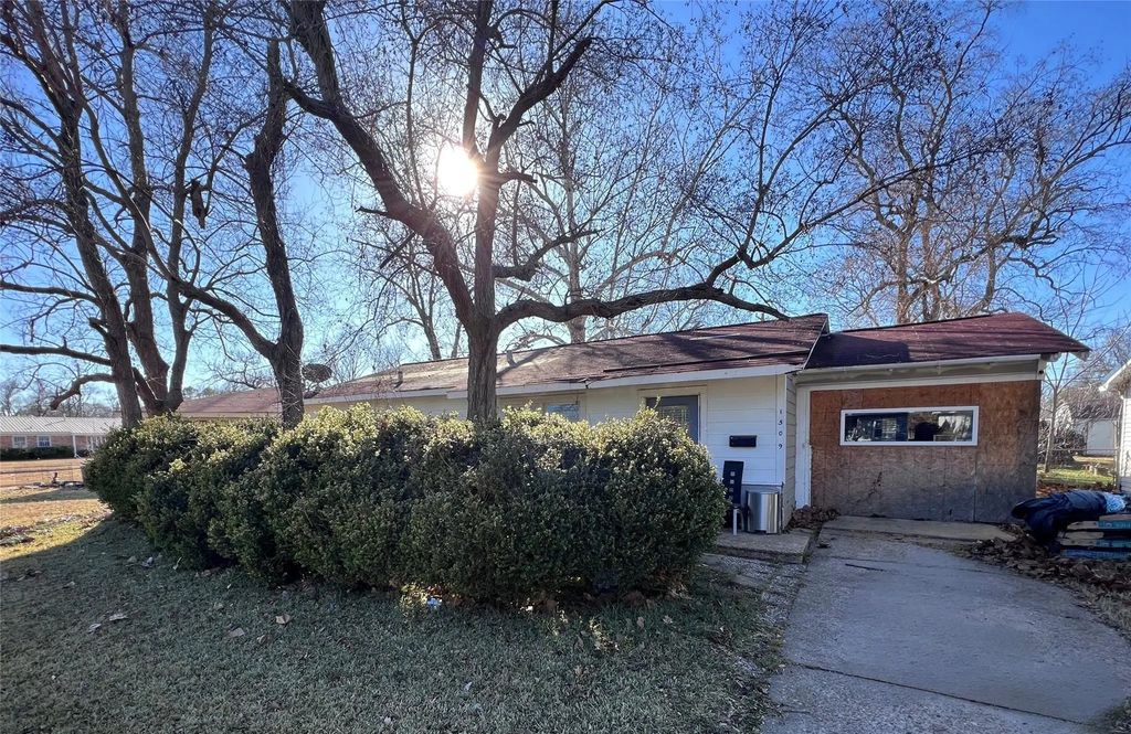 1509 James Street, Bossier City