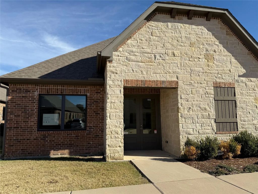 4425 Plano Parkway 501, Carrollton