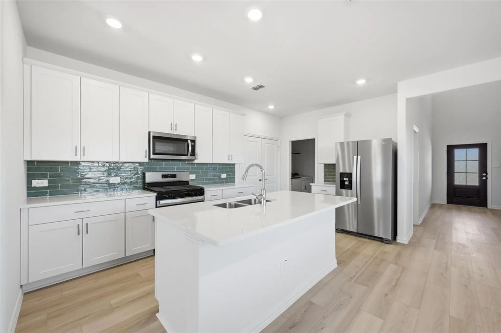 701 Leavenworth Drive, McKinney