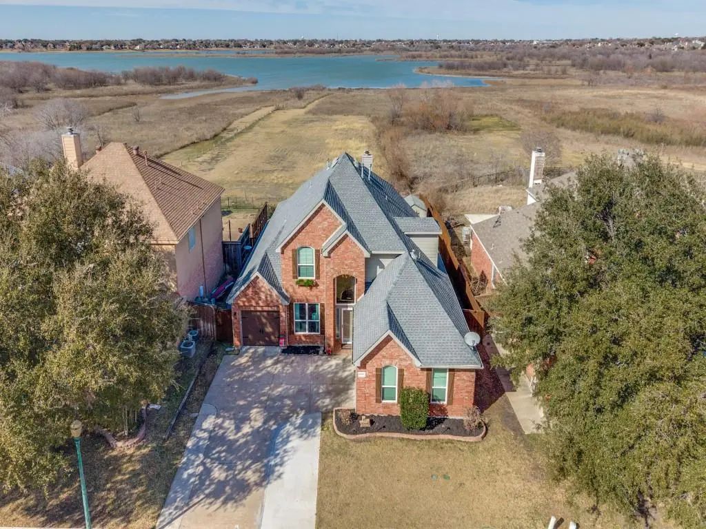 4001 Lakeside Drive, The Colony