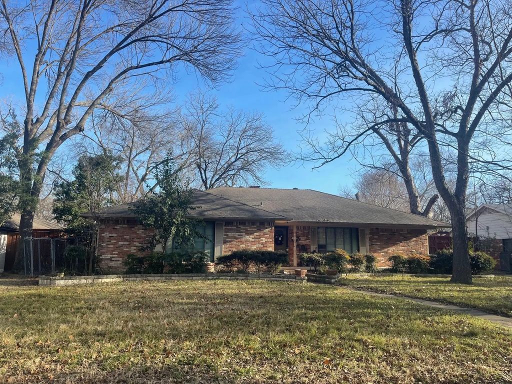 8368 San Cristobal Drive, Dallas