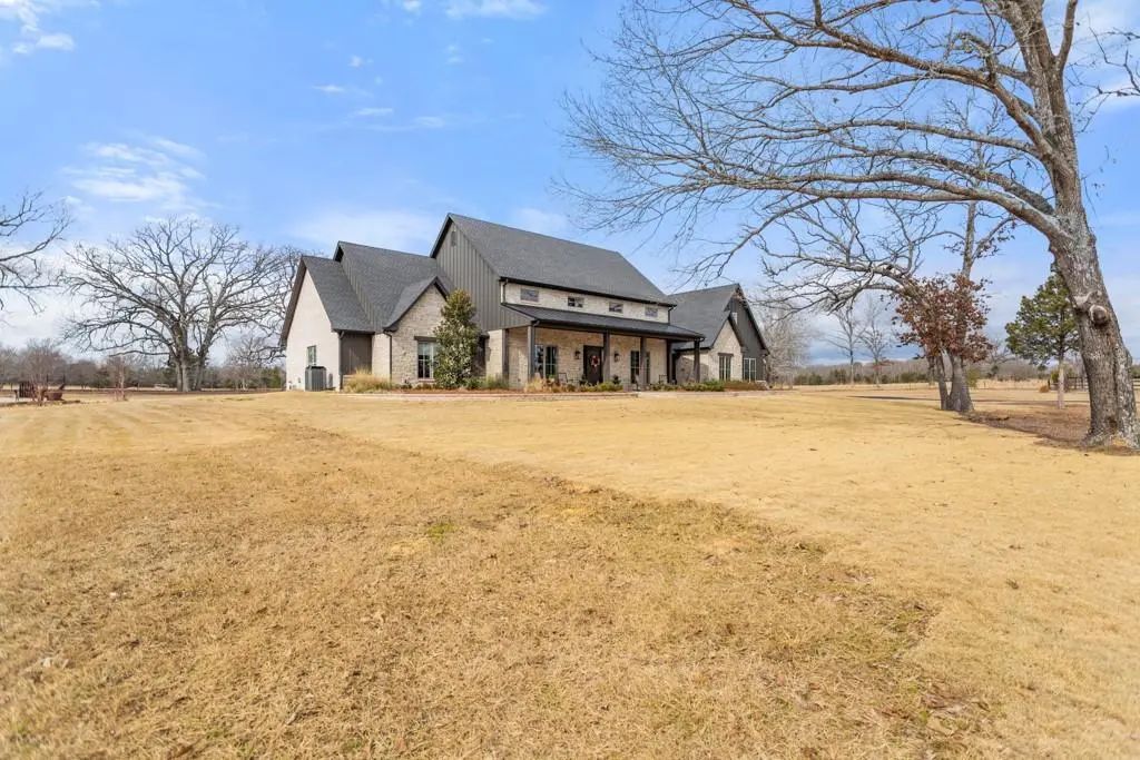 21596 Riva Ridge, Tyler