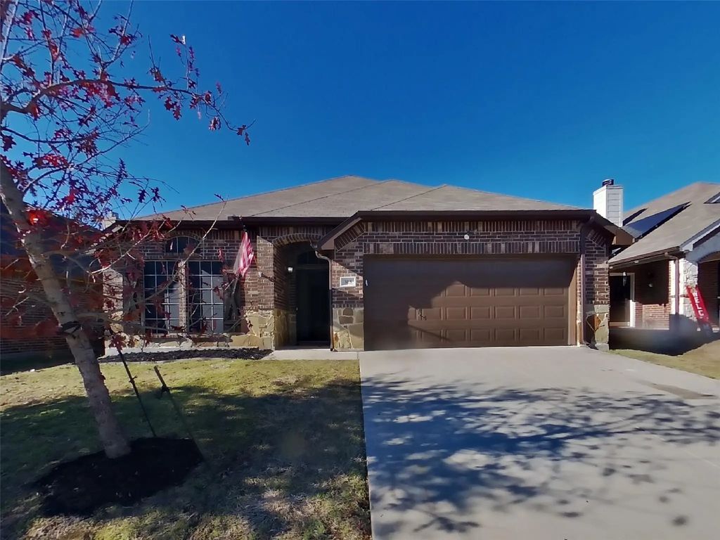 313 Lucky Landing Drive, Wilmer