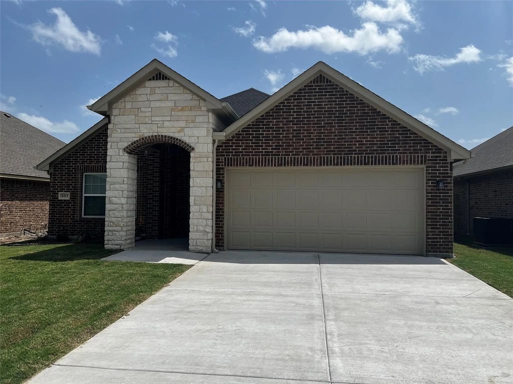 603 Moseley Lane, Greenville