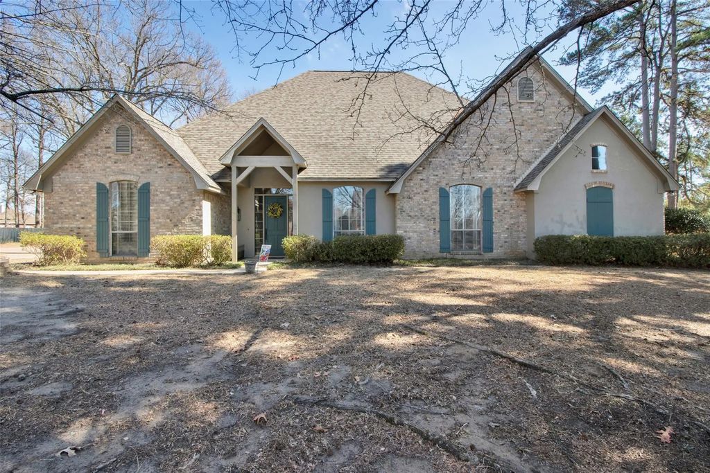 3800 Holly Ridge Drive, Longview