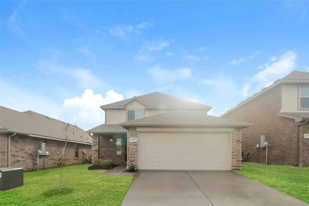 1407 Matthew Drive, Ennis