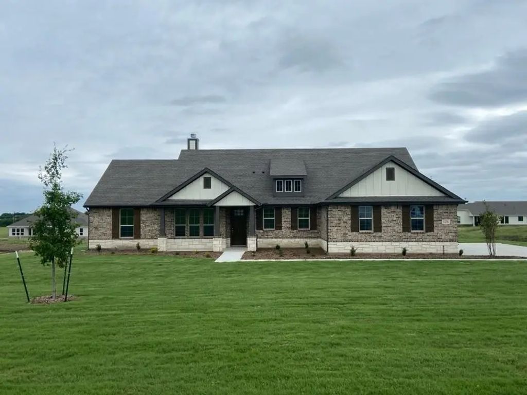 128 Hillview Trail, Decatur