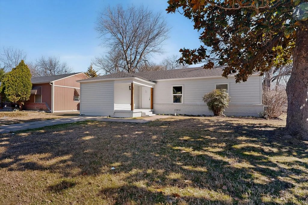 1332 Gaylord Drive, Dallas
