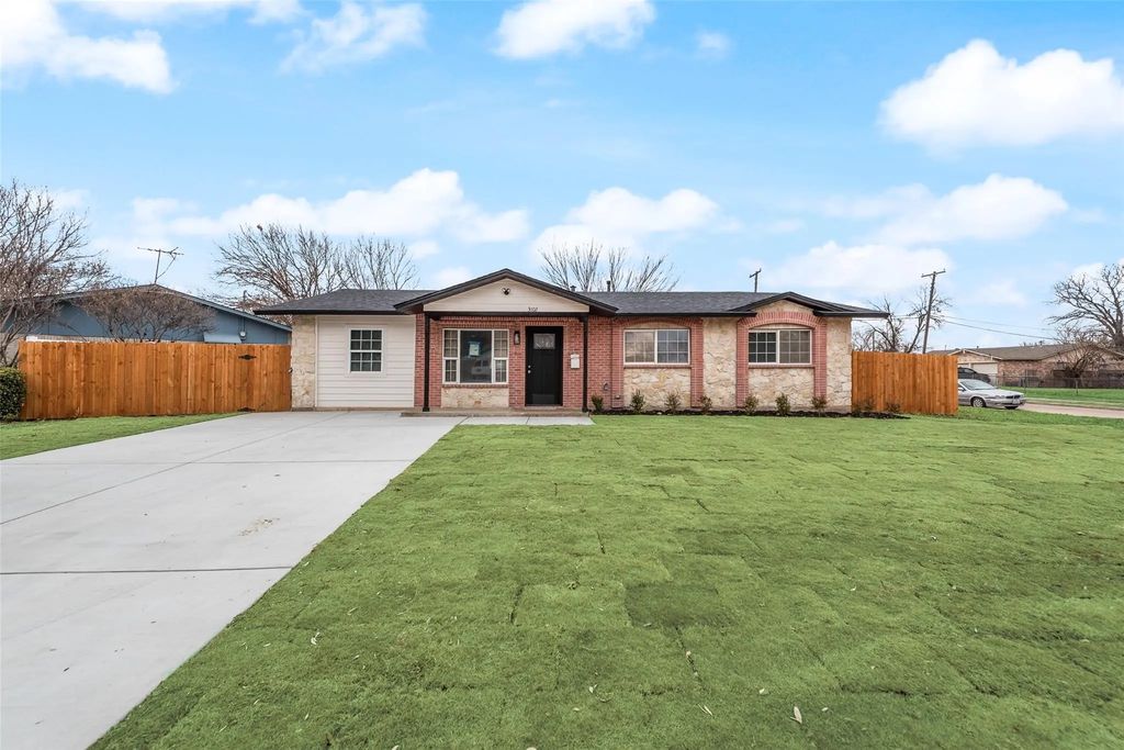 3102 Harvard Street N, Irving