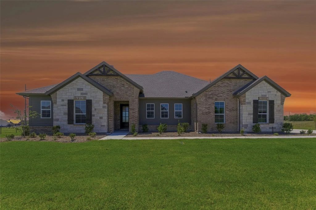 114 Hillview Trail, Decatur