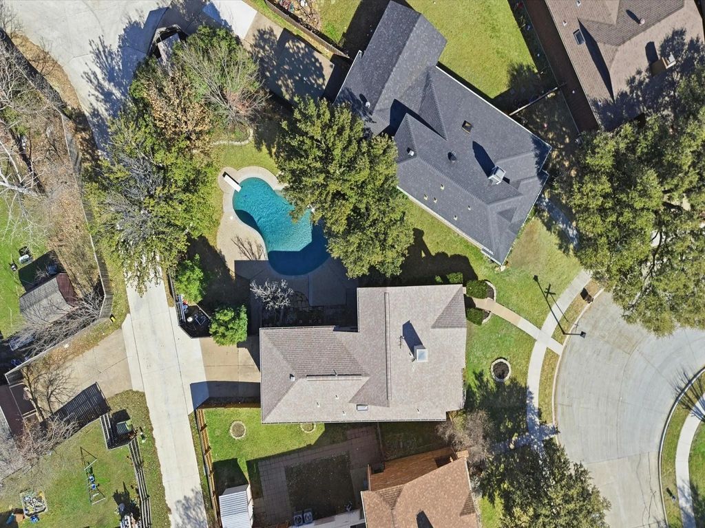 2931 Peninsula Way, Carrollton