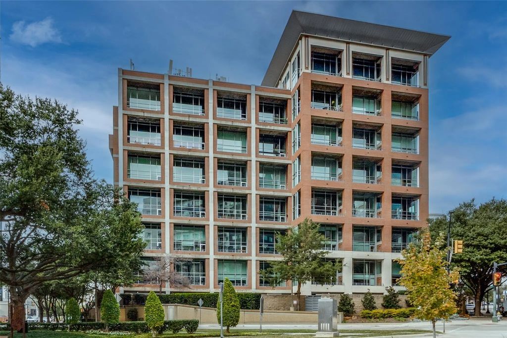 2011 Cedar Springs Road 406, Dallas