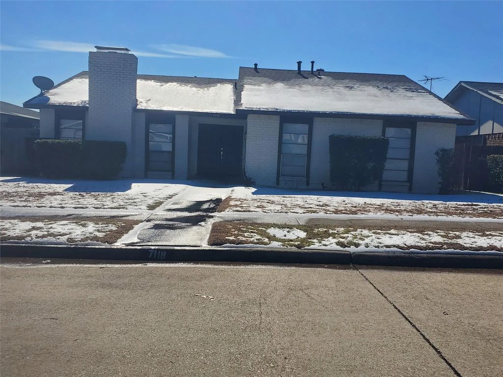 7118 Blackwillow Lane, Dallas