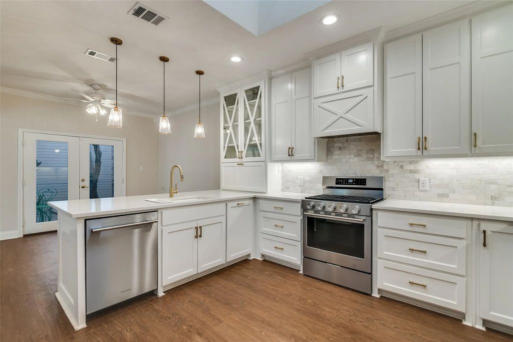 6027 High Court Place, Dallas