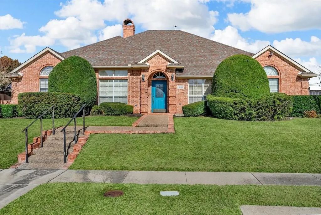2219 Le Mans Drive, Carrollton
