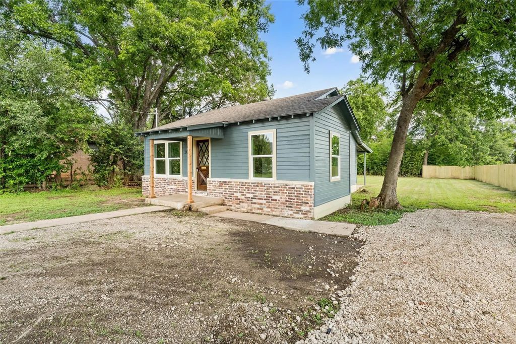 103 E Stegall Drive, Robinson