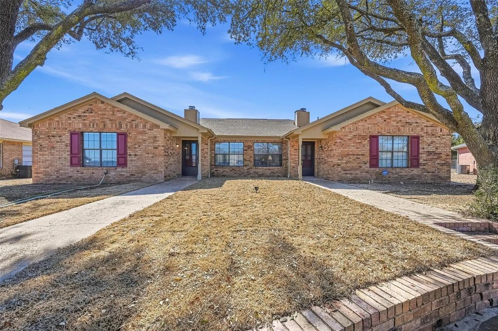 1751 Dynasty Circle, Glenn Heights