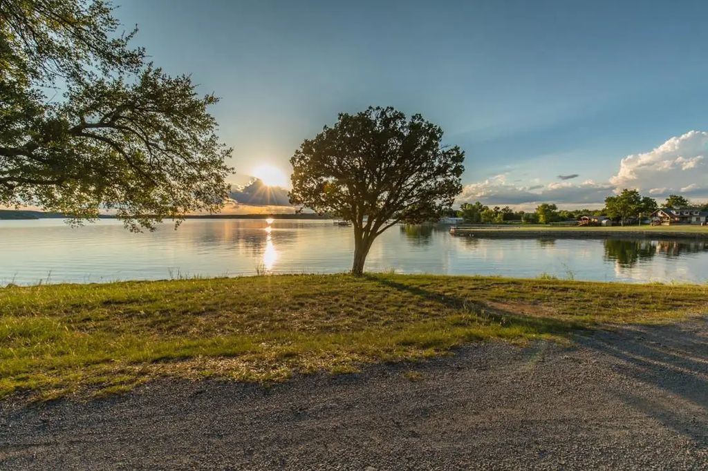 2334 Sanbar Road 50, Possum Kingdom Lake
