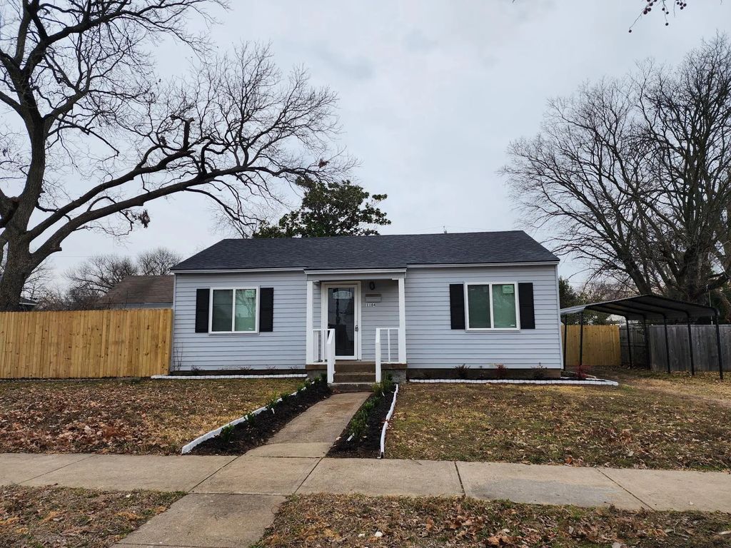 1104 Edgefield, Garland