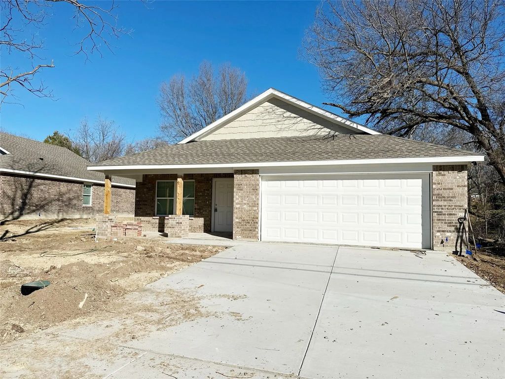806 N Rusk Street, Weatherford