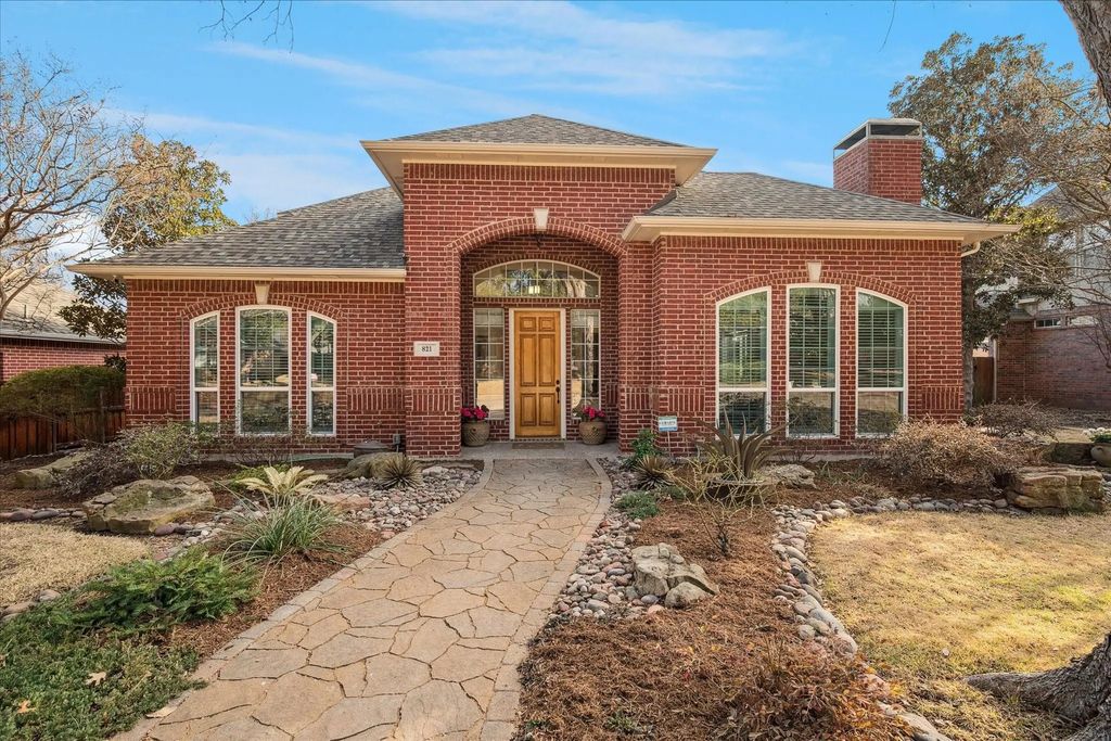 821 Blue Jay Lane, Coppell