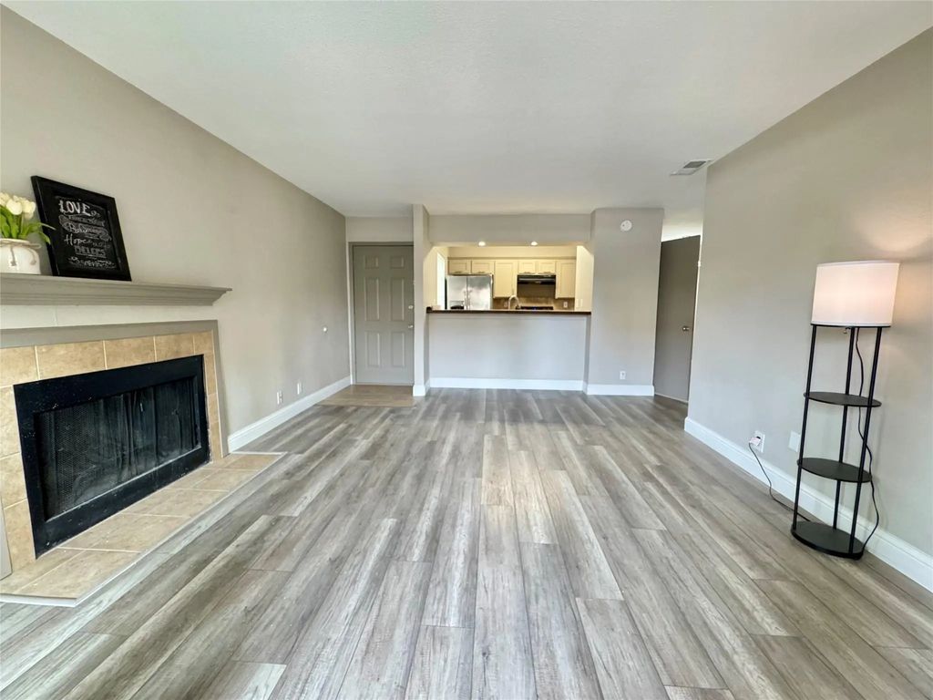 5981 Arapaho Road 303, Dallas