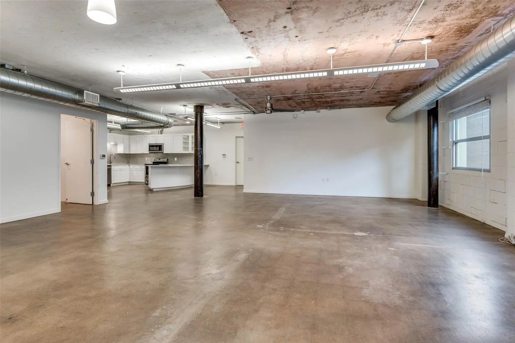 4330 N Central Expressway 250, Dallas