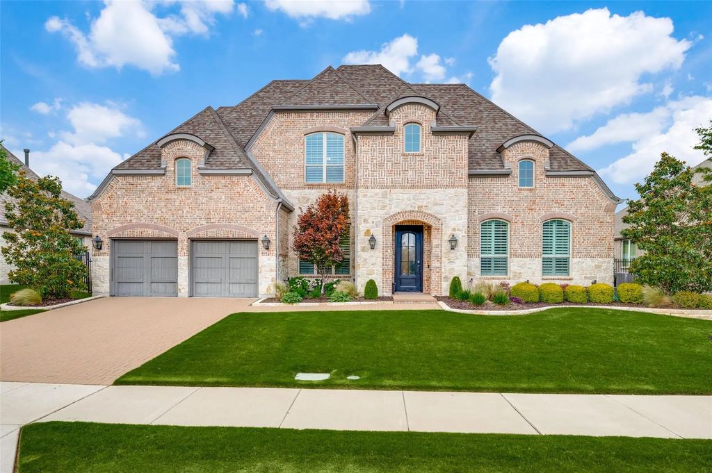 2021 Longmont Lane, Prosper