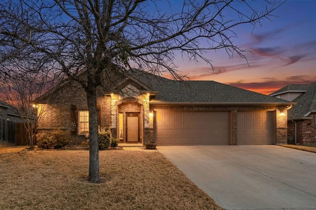 2201 Lorrie Lane, Weatherford